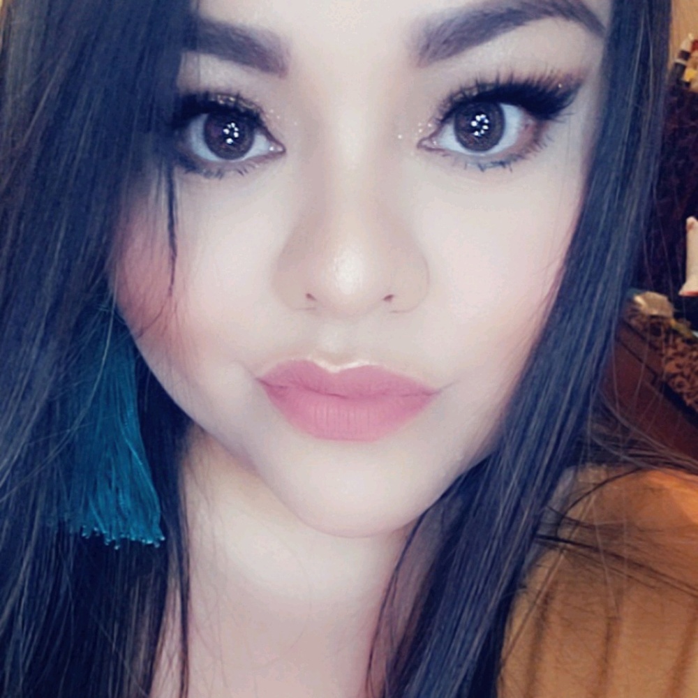 Meet your Posher, Imelda